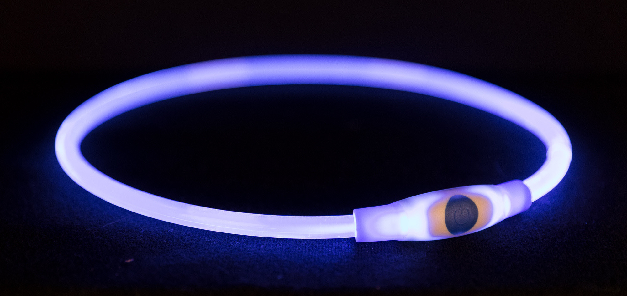 Flash lichthalsband 65 cm blauw voor de hond